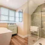 4 Bed In Middlesbrough Oc-96213