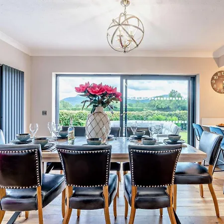 4 Bed In Middlesbrough Oc-96213 * Great Broughton