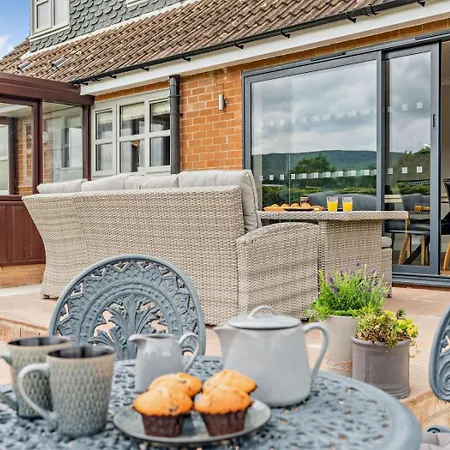 4 Bed In Middlesbrough Oc-96213