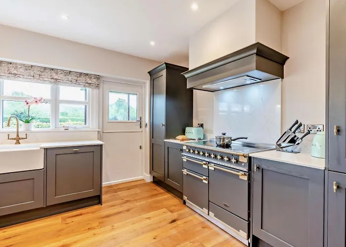 4 Bed In Middlesbrough Oc-96213