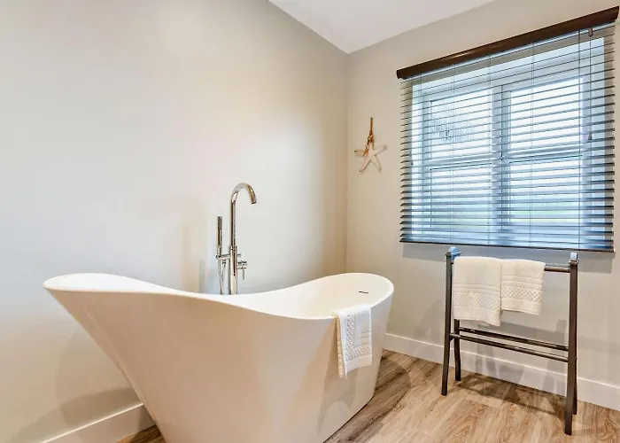 4 Bed In Middlesbrough Oc-96213 Semesterbostad