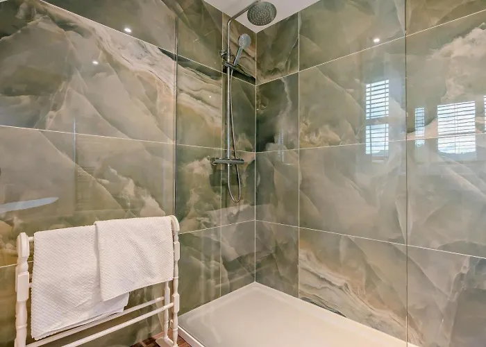 4 Bed In Middlesbrough Oc-96213 Semesterbostad