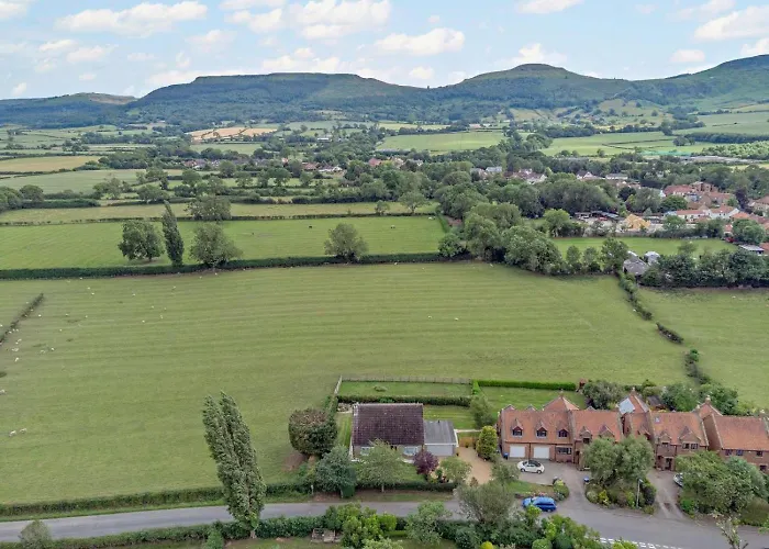 4 Bed In Middlesbrough Oc-96213 * Great Broughton