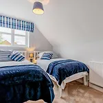 4 Bed In Middlesbrough Oc-96213 Holiday home