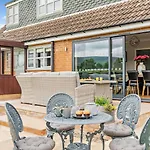 4 Bed In Middlesbrough Oc-96213 Holiday home