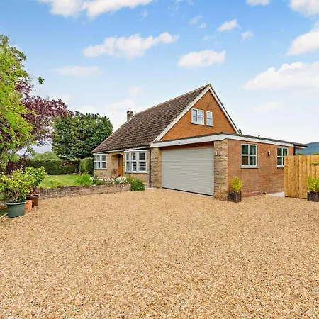 4 Bed In Middlesbrough Oc-96213 * Great Broughton