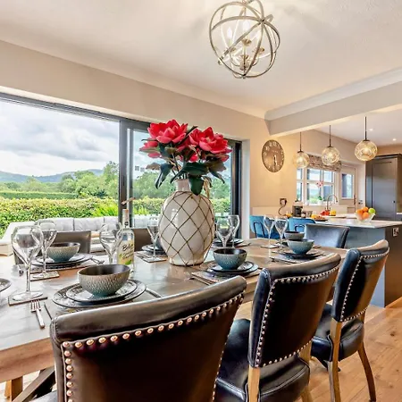 Hébergement de vacances 4 Bed In Middlesbrough Oc-96213 *