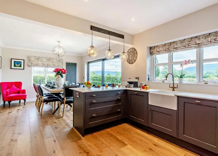 4 Bed In Middlesbrough Oc-96213 Great Broughton