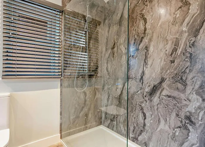 4 Bed In Middlesbrough Oc-96213